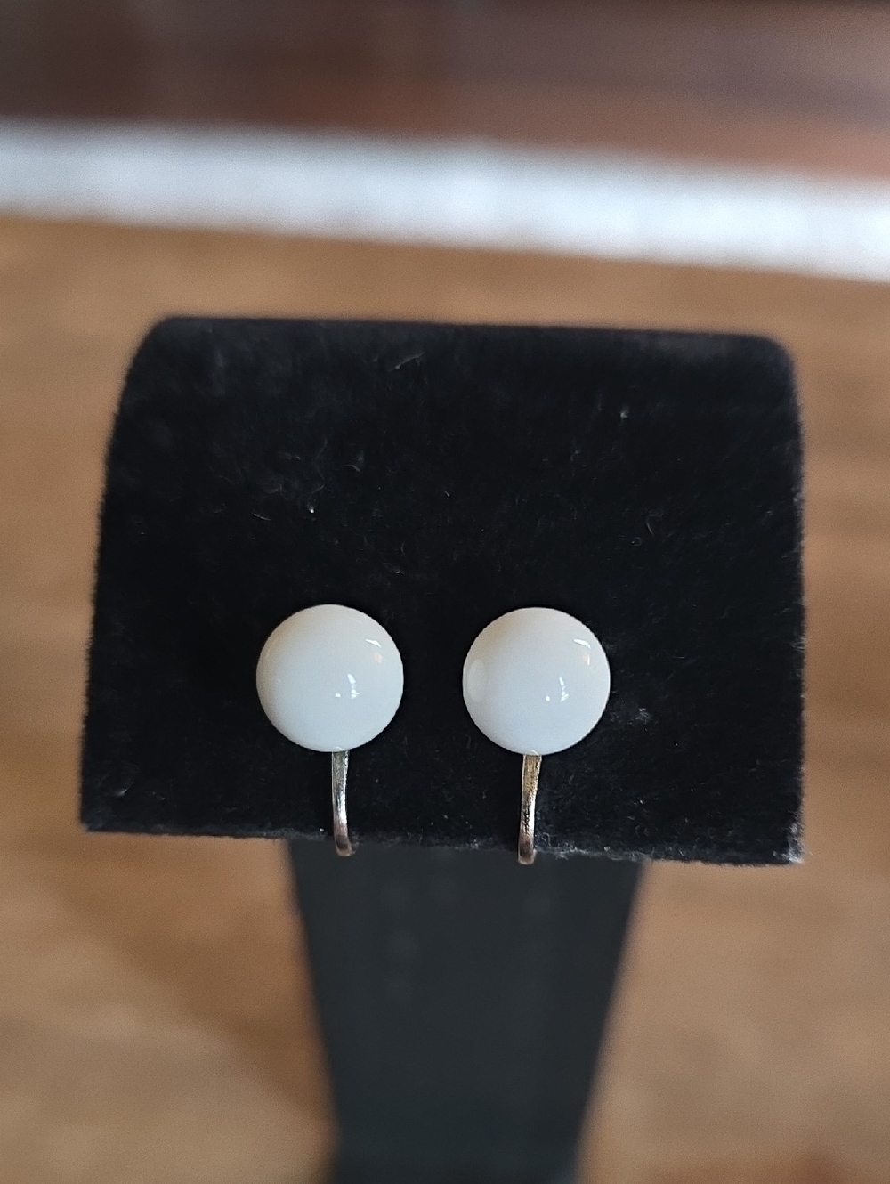 White Plastic Vintage Ball Clip-on Earrings - Unbranded